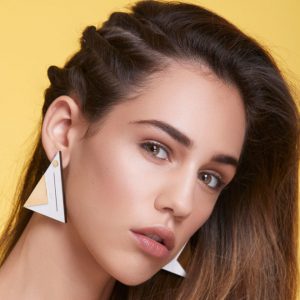 یک نوع ارایش برای جشن ها و مهمانی ها