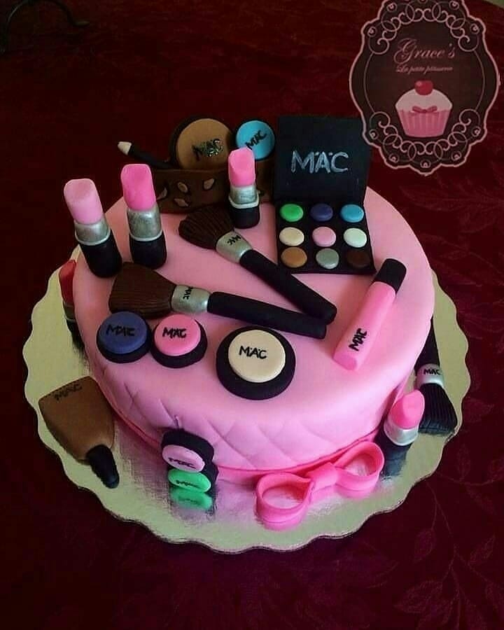 زیباترین کیک لوازم آرایش به مناسبت روز دختر