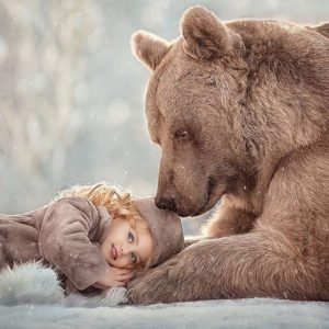 گالری عکس زیباترین ژست عکاسی کودک دختر در طبیعت