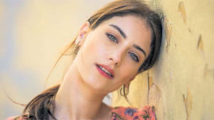 گالری زیبا از عکس حاملگی هازل کایا بازیگر ترکیه ای