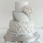 تزئین کیک سالگرد ازدواج در خانه