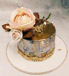 عکس جدیدترین مدل های کیک سالگرد ازدواج با طرح های خاص