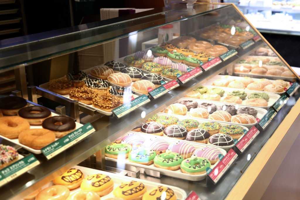 بهترین نانوایی ها و شیرینی پزی های زنجیره ای دنیا: Krispy Kreme