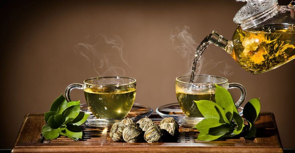 آموزش دم کردن چای سبز با نعنا و دارچین