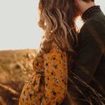 مدل ژست عکس بارداری با همسر