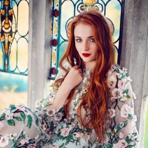 بیوگرافی سوفی ترنر (Sophie Turner) و همسرش (جو جوناس) + عکس