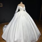 مدل لباس عروس ژورنالی یقه باز آستین دار