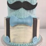 مدل کیک تولد مردانه عاشقانه با سبیل