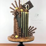 کیک تولد 30 سالگی مردانه با تزئین کاکئو