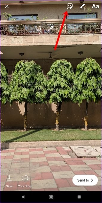 اضافه کردن شکلک به استوری