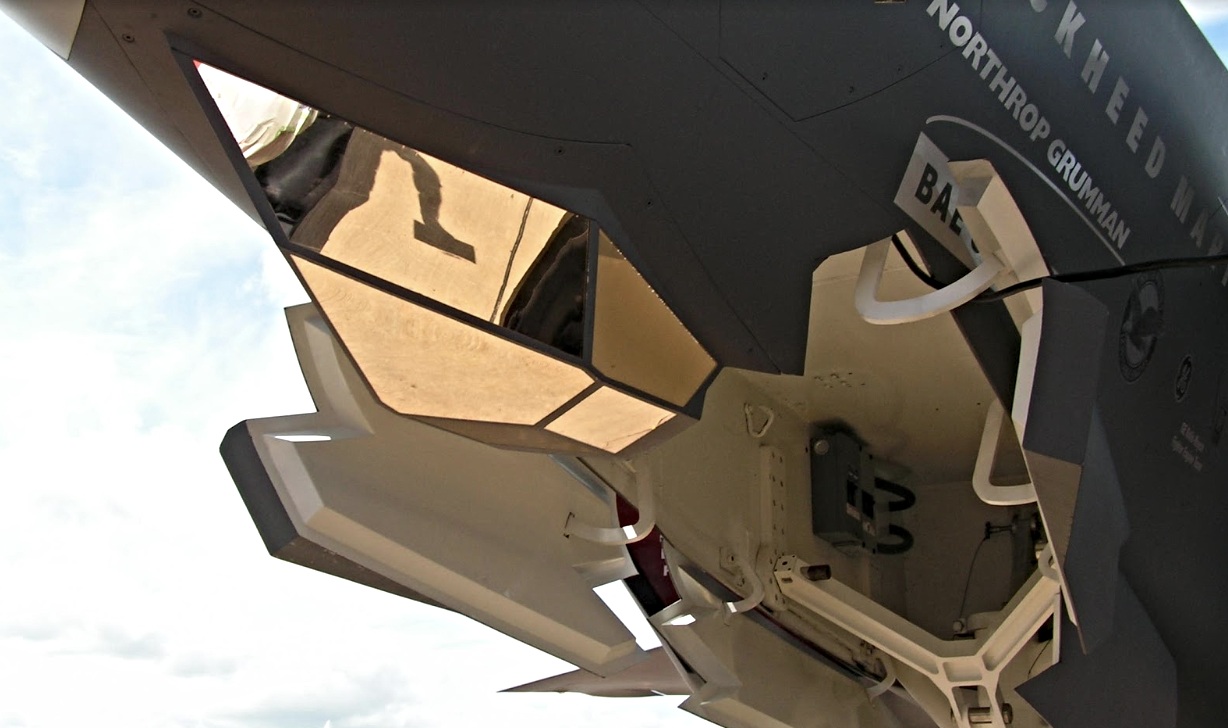 Electro-Optical Targeting System جنگنده اف-35