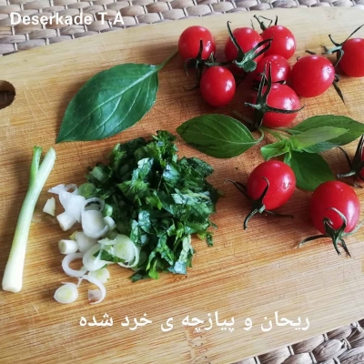 مرحله چهارم تهیه سالاد پاستا سزار