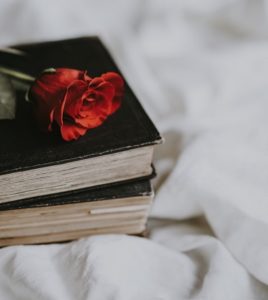 معرفی معروف ترین کتاب های رمان های ایرانی عاشقانه