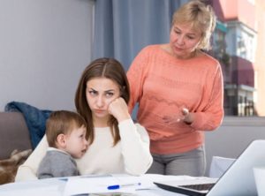 نحوه صحیح ارتباط با خانواده شوهر + نکات مهم ارتباط با خانواده همسر