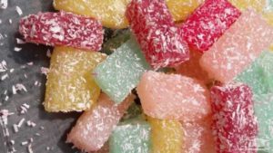 طرز تهیه باسلوق رنگی ژله ای مرحله به مرحله