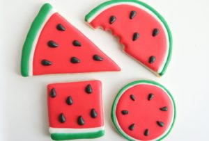 طرز تهیه کوکی به شکل هندوانه برای شب یلدا