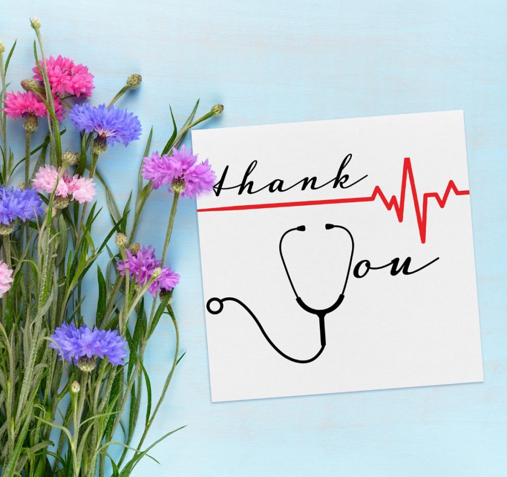 پیام تشکر از پزشک با جمله های زیبا و ادبی کوتاه و بلند