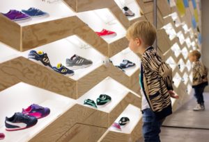 اسم مغازه کفش بچه گانه (راهنمای انتخاب اسم مغازه کفش بچه گانه)