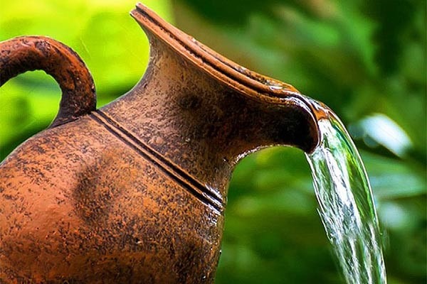 معنی کج دار و مریز