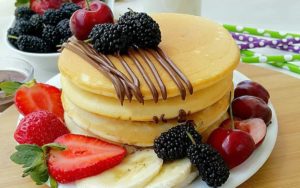 طرز تهیه پنکیک وانیلی با مغز شکلات فوق العاده خوشمزه