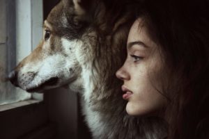 عکس دختر و گرگ برای پروفایل با کیفیت بالا