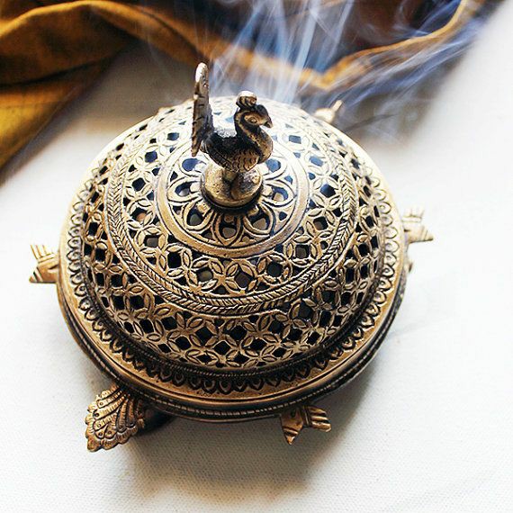 عکس ظرف تزیینی مسی برای دکور