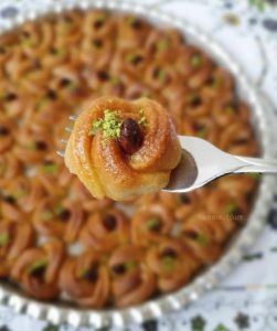 طرز تهیه دسر ترکیه ای گل سرخ درخانه مرحله به مرحله با تصاویر