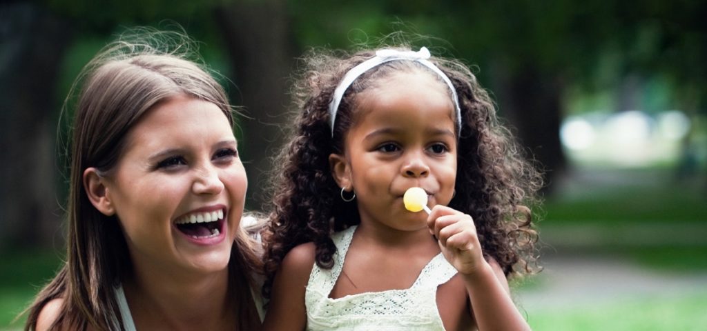 23 جمله زیبا درباره خاله از نویسندگان معروف مناسب برای تبریک روز مادر به خاله