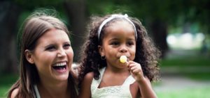 23 جمله زیبا درباره خاله از نویسندگان معروف مناسب برای تبریک روز مادر به خاله