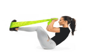 5 ورزش با کش پیلاتس برای لاغری شکم و پهلو با تاثیر سریع