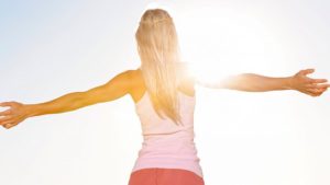 حرکات ورزشی برای از بین بردن چربی های پشت کمر (با اثربخشی سریع)