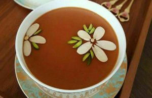 طرز تهیه فرنی خرما با شیره خرما یک افطاری مقوی و خوشمزه