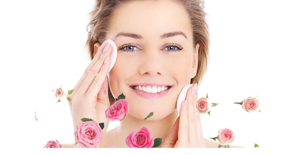 بستن منافذ باز صورت با گلاب + نحوه استفاده از گلاب برای صورت