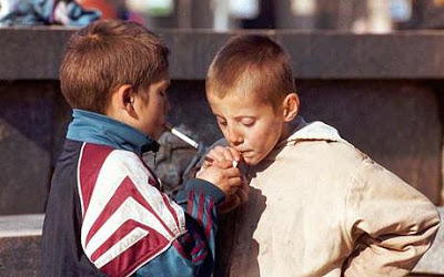 نحوه برخورد با فرزندی که سیگار میکشد چگونه است؟