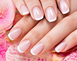 طرح فرنچ ناخن جدید دخترانه و ترند امسال