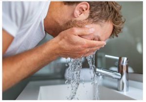 بهترین راه برای شستشوی چشم ها چیست؟ 3 روش برای شستن چشم