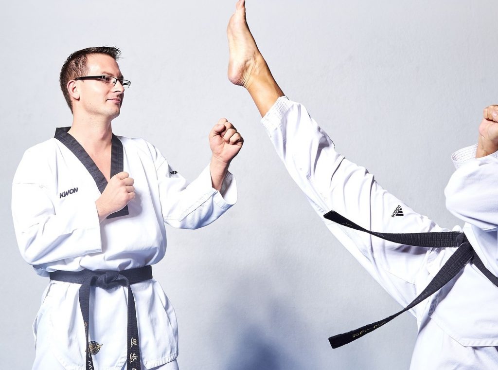 متن تشکر از زحمات استاد تکواندو