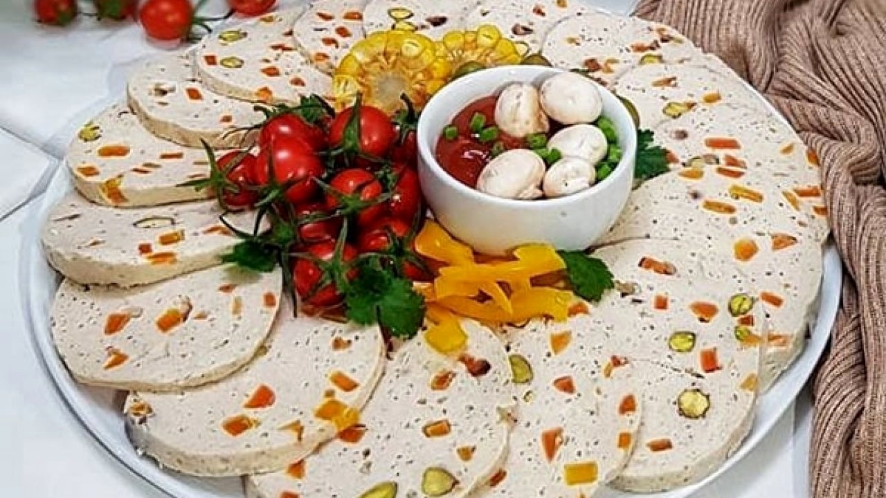 طرز تهیه کالباس مرغ خانگی