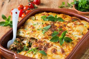 طرز تهیه 3 غذا با گوشت چرخ کرده و سیب زمینی