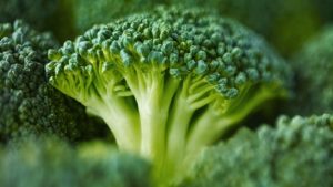 کلم بروکلی خام یا پخته کدام بهتر است؟