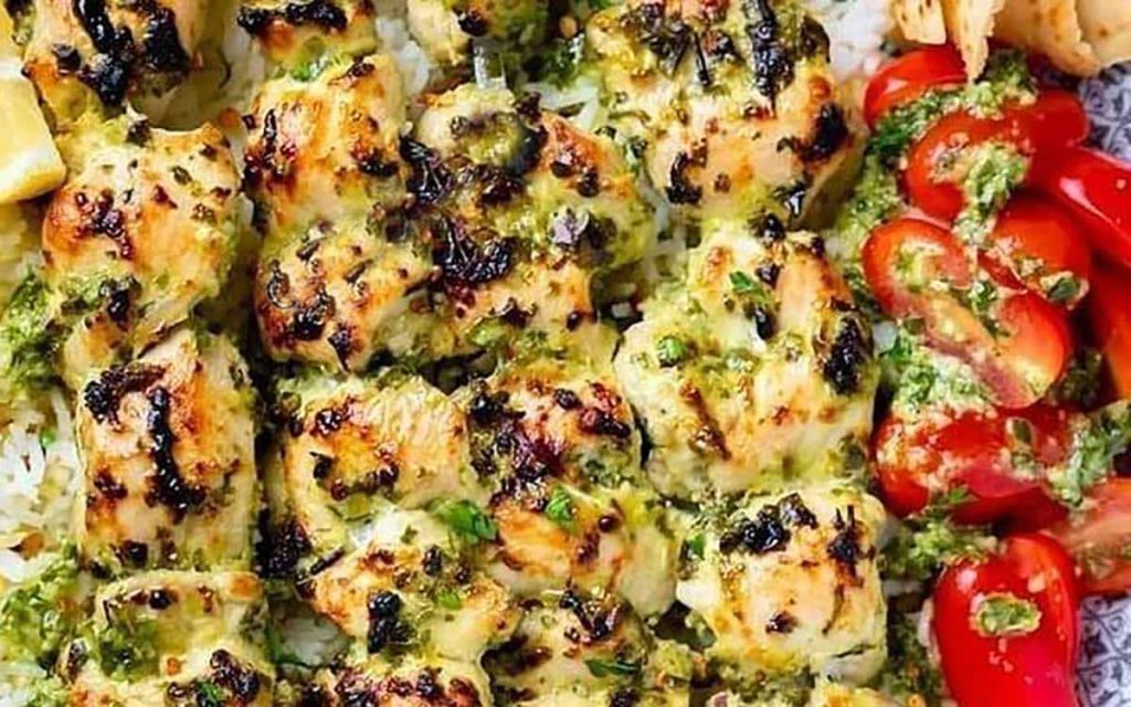 طرز تهیه جوجه کباب با طعم سبزیجات تازه و سیر با طعم فوق العاده