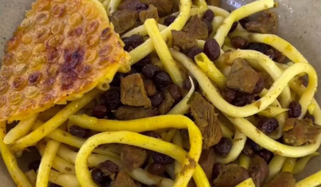 طرز تهیه اسپاگتی قجری یک غذای خوشمزه و ساده