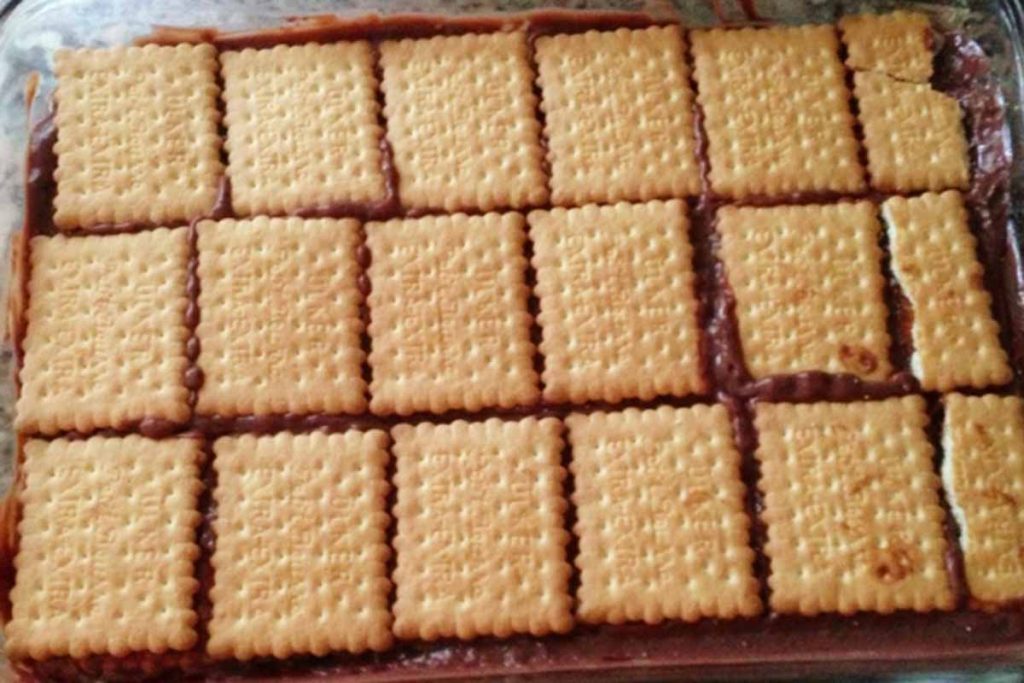 طرز تهیه 3 دسر با بیسکویت پتی بور خوشمزه و آسان بدون نیاز به پخت