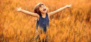 34 متن زیبا درباره شادی و خوشبختی زندگی