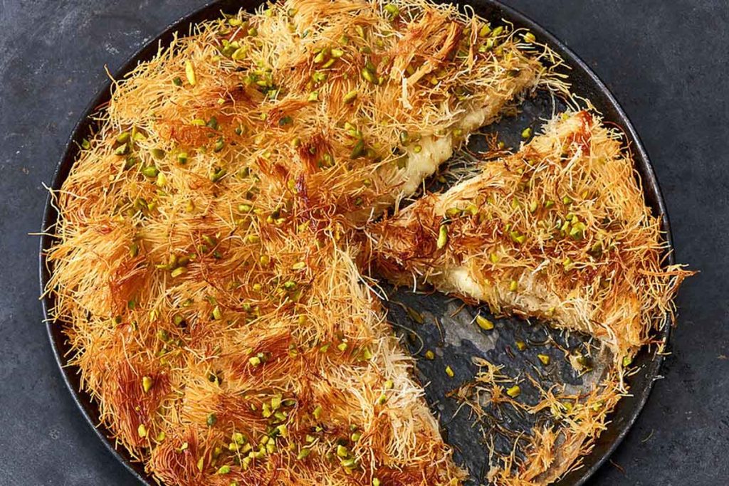 طرز تهیه کیک کادایف ترکیه ای خوشمزه و راحت + نکات