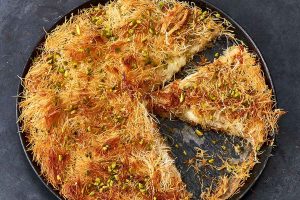 طرز تهیه کیک کادایف ترکیه ای خوشمزه و راحت + نکات