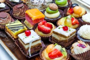 کالری انواع شیرینی ها