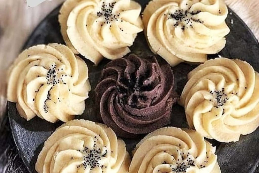 طرز تهیه شیرینی بهشتی با پیمانه لیوان فرانسوی