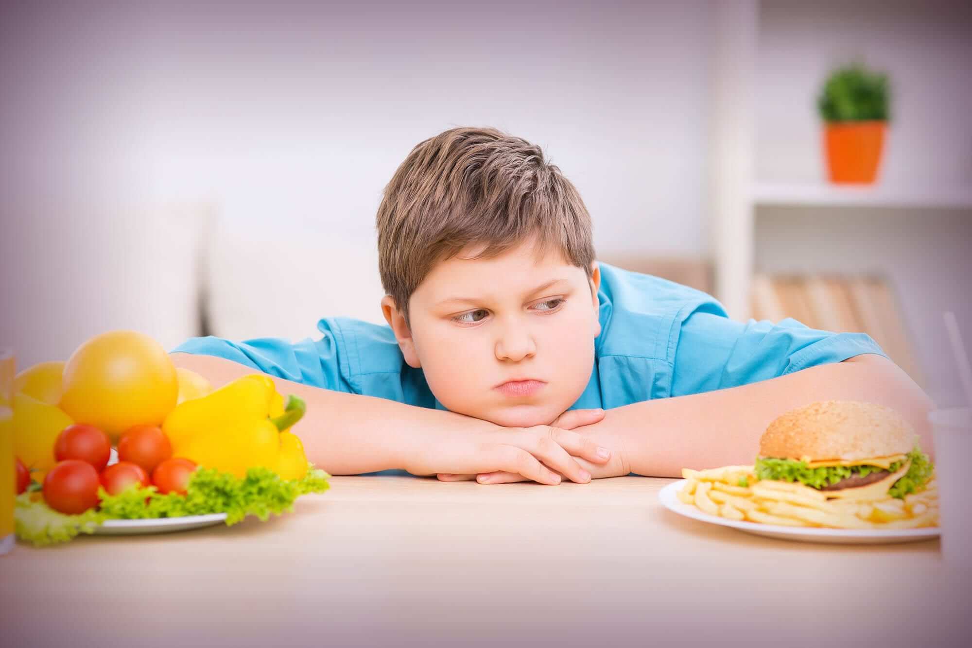 علت اضافه وزن در کودکان چیست؟