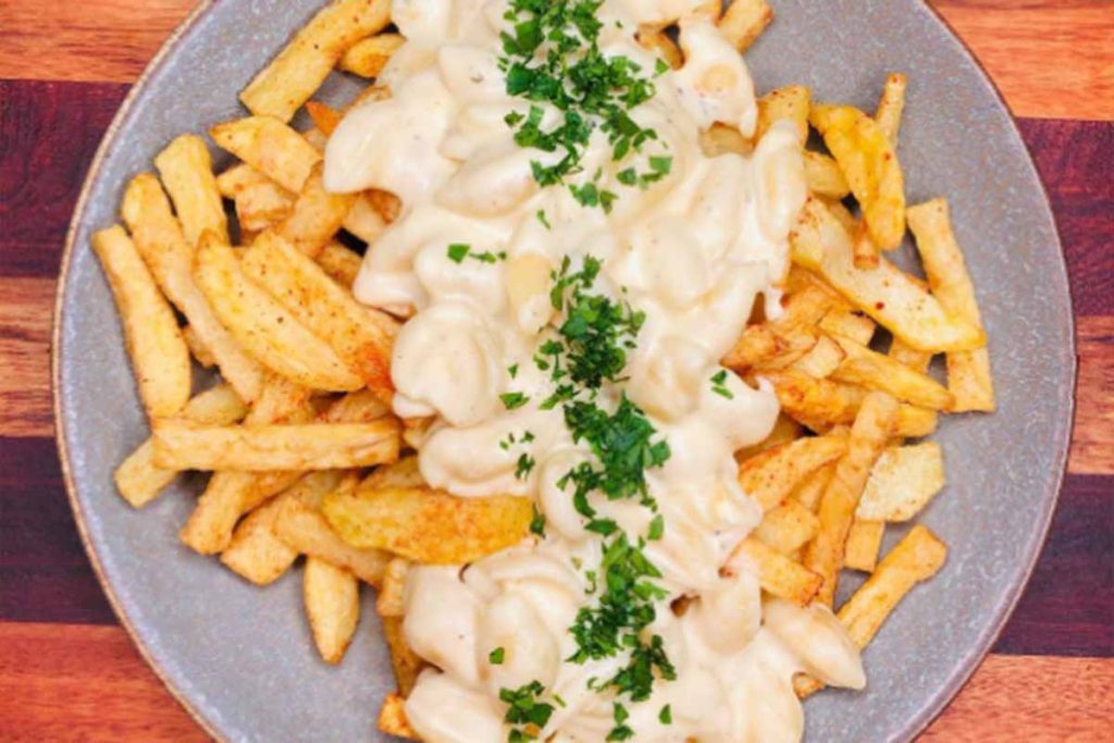 طرز تهیه پاستا سیب زمینی با پنیر (خوشمزه و ساده)